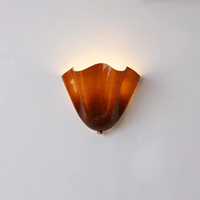 Applique Murale Courbe Sculpturale en Verre