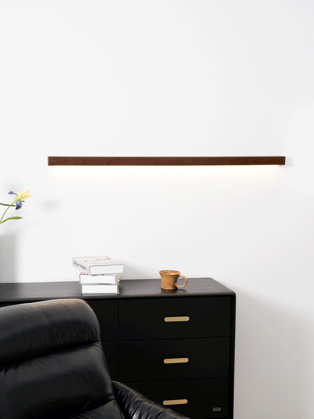 Applique Murale Linéaire en Bois