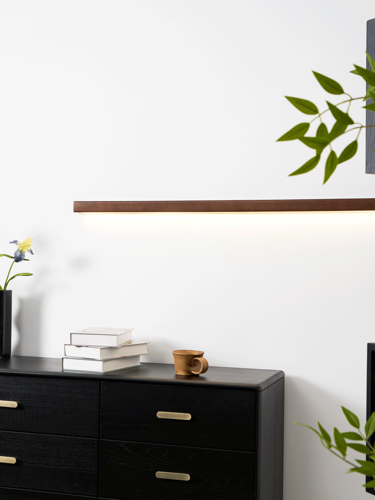 Applique Murale Linéaire en Bois