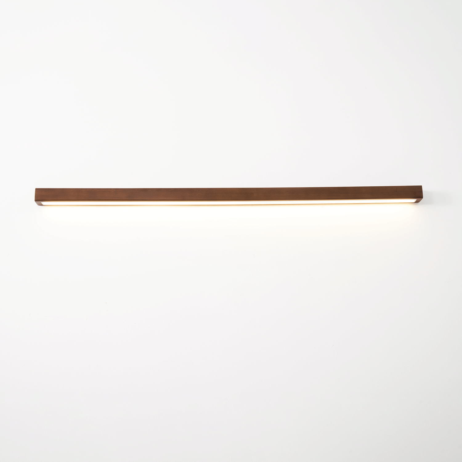 Applique Murale Linéaire en Bois