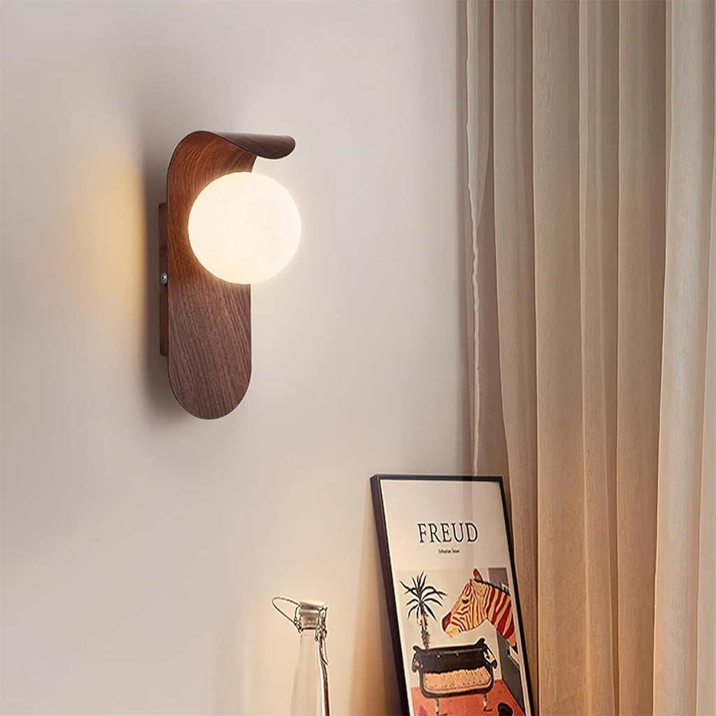 Applique Murale en Bois avec Globe