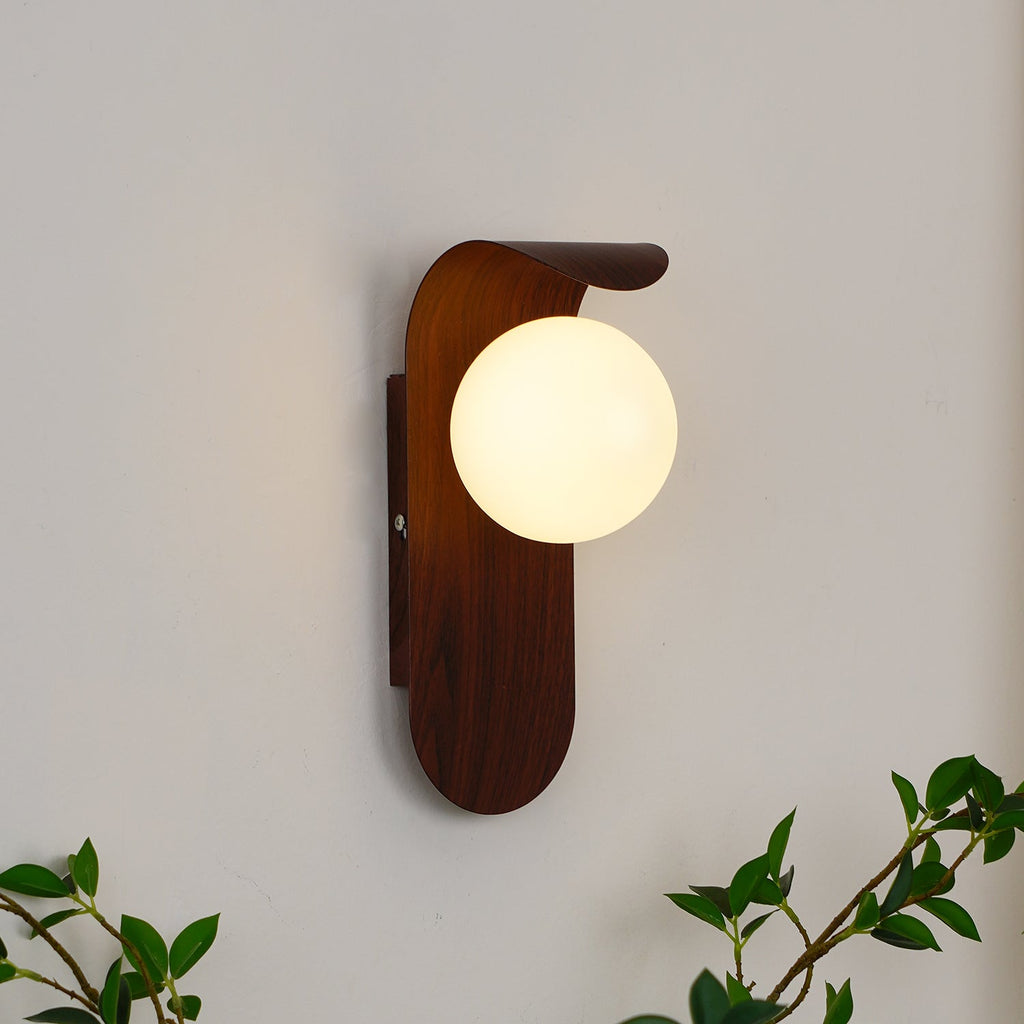 Applique Murale en Bois avec Globe