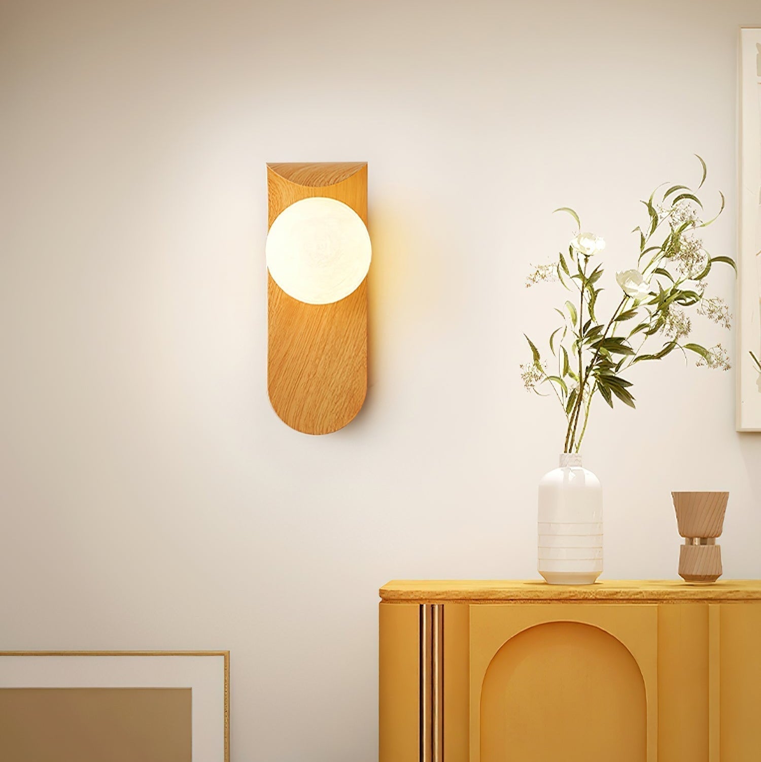 Applique Murale en Bois avec Globe