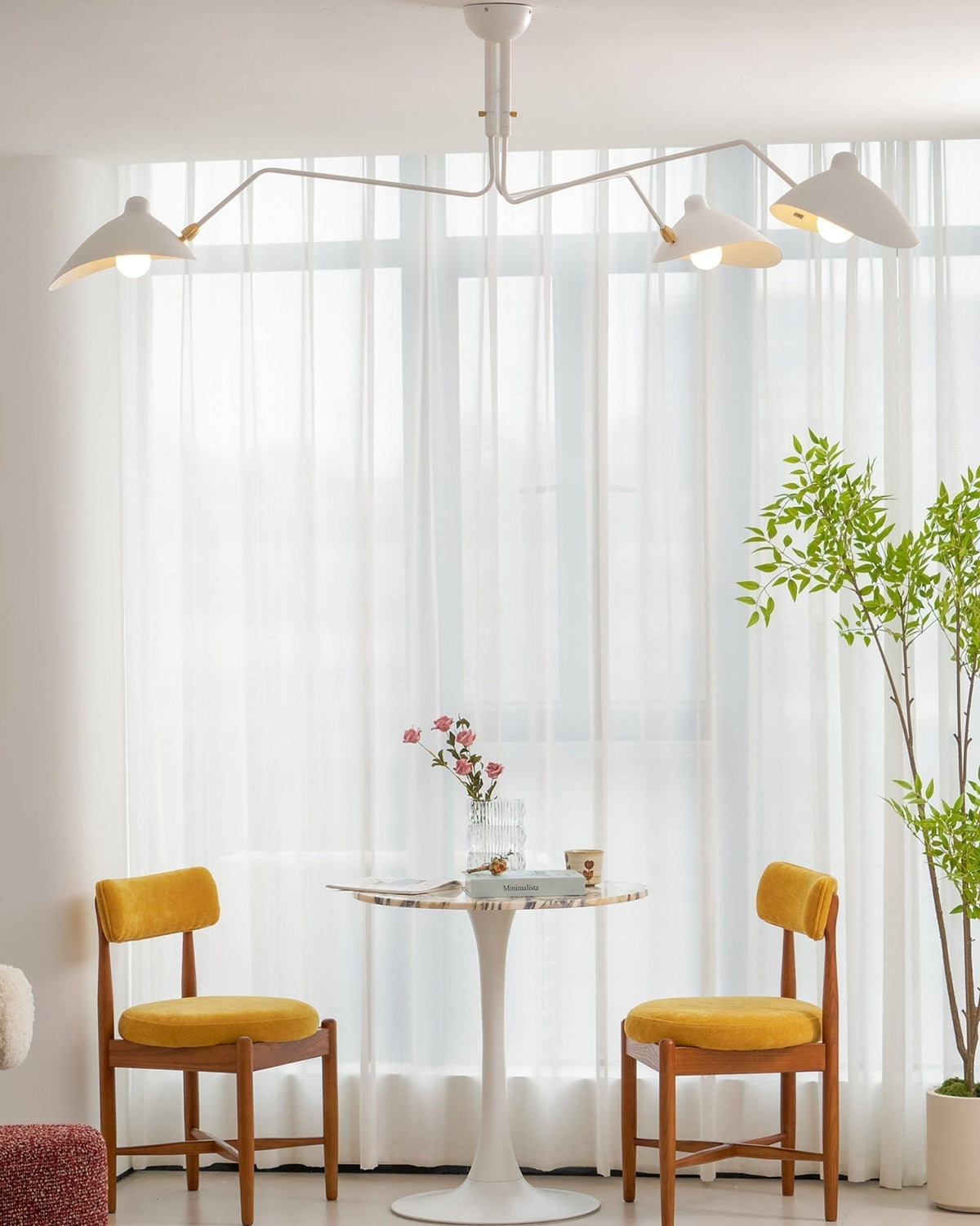 Plafonnier Linéaire à Bras Minimaliste