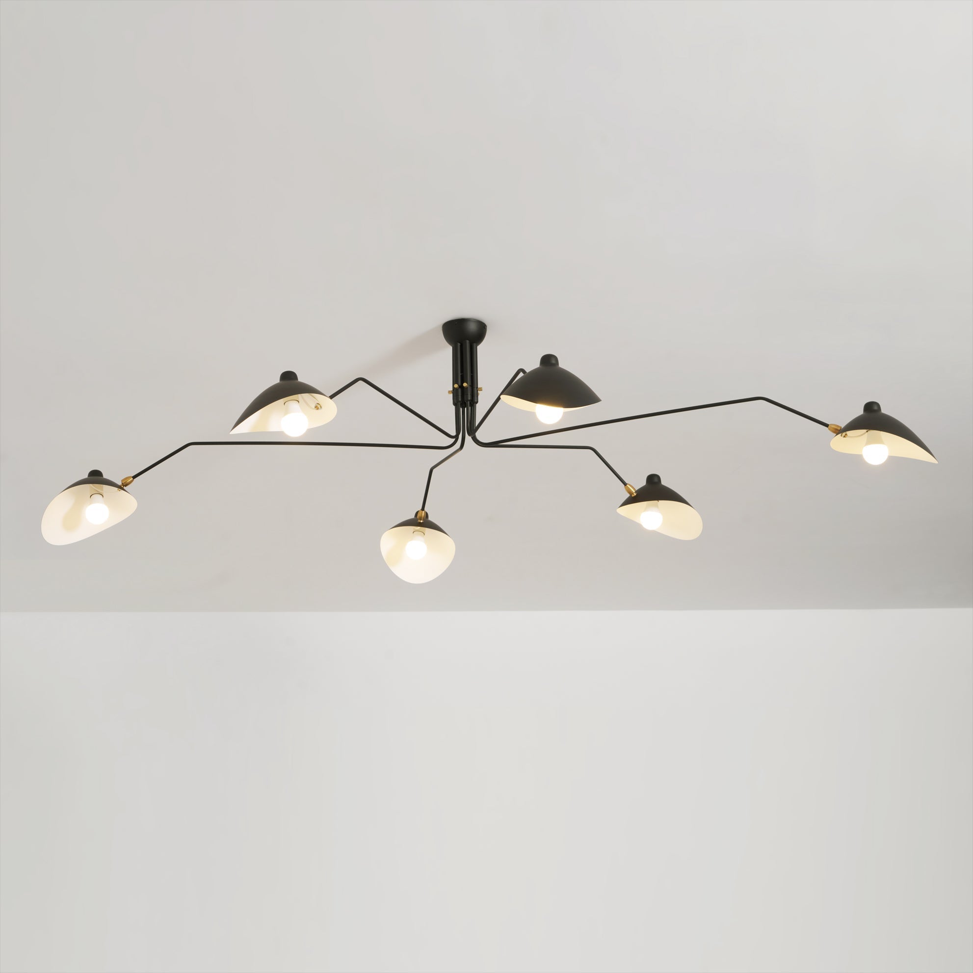 Plafonnier Linéaire à Bras Minimaliste