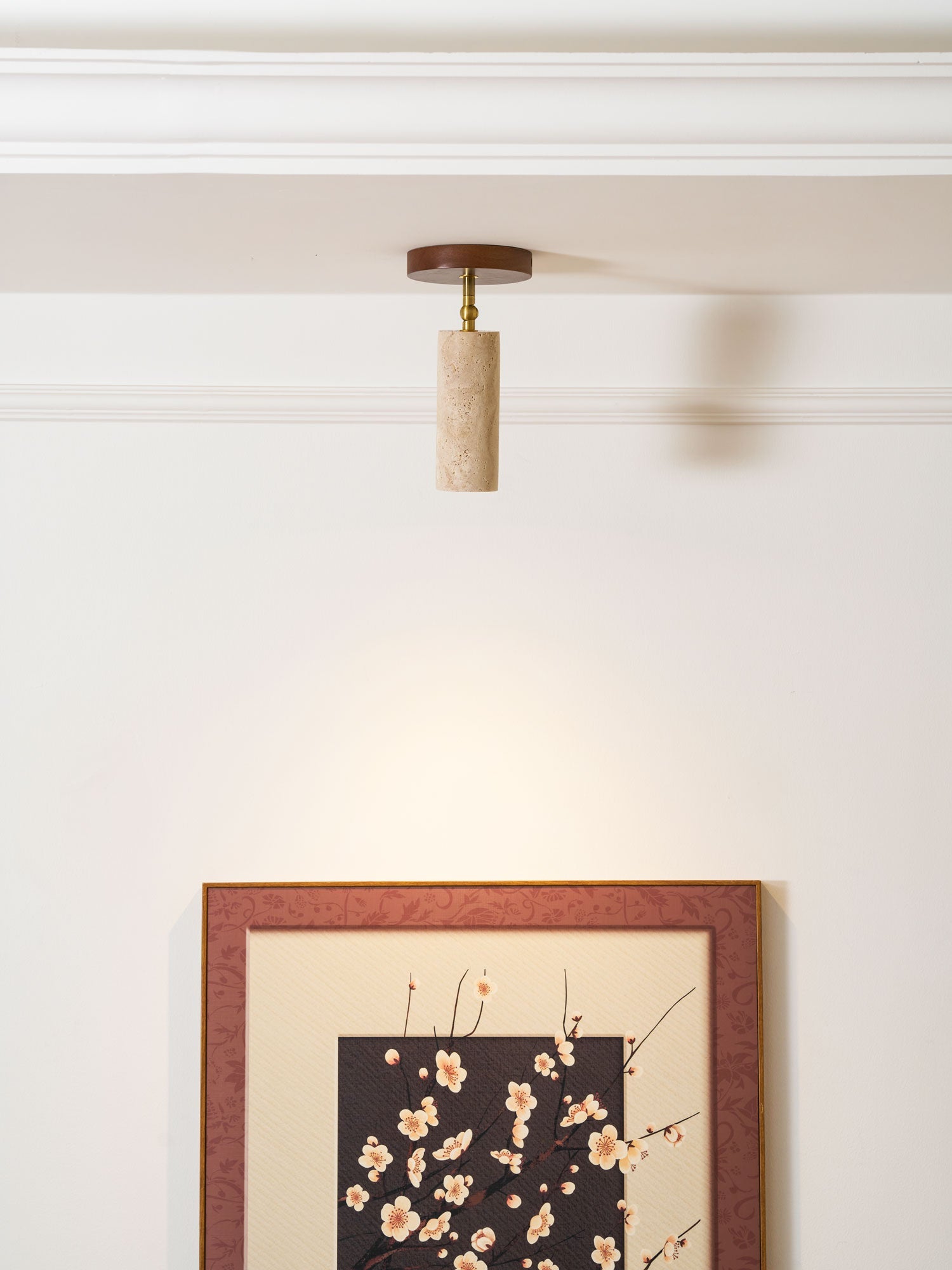 Solis Stone Spotlight
