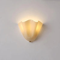 Applique Murale Courbe Sculpturale en Verre